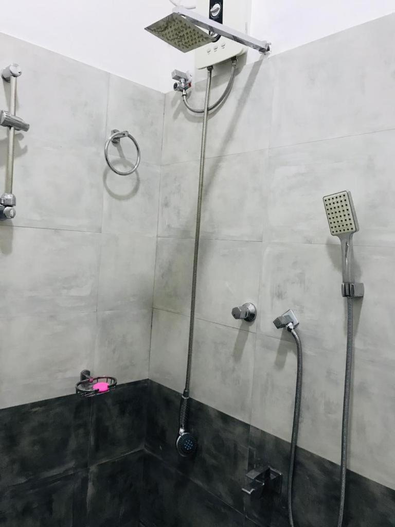 Green Jade Inn 米瑞莎 外观 照片